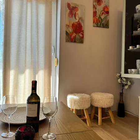 アパート Mimosa Luxury Sarandë